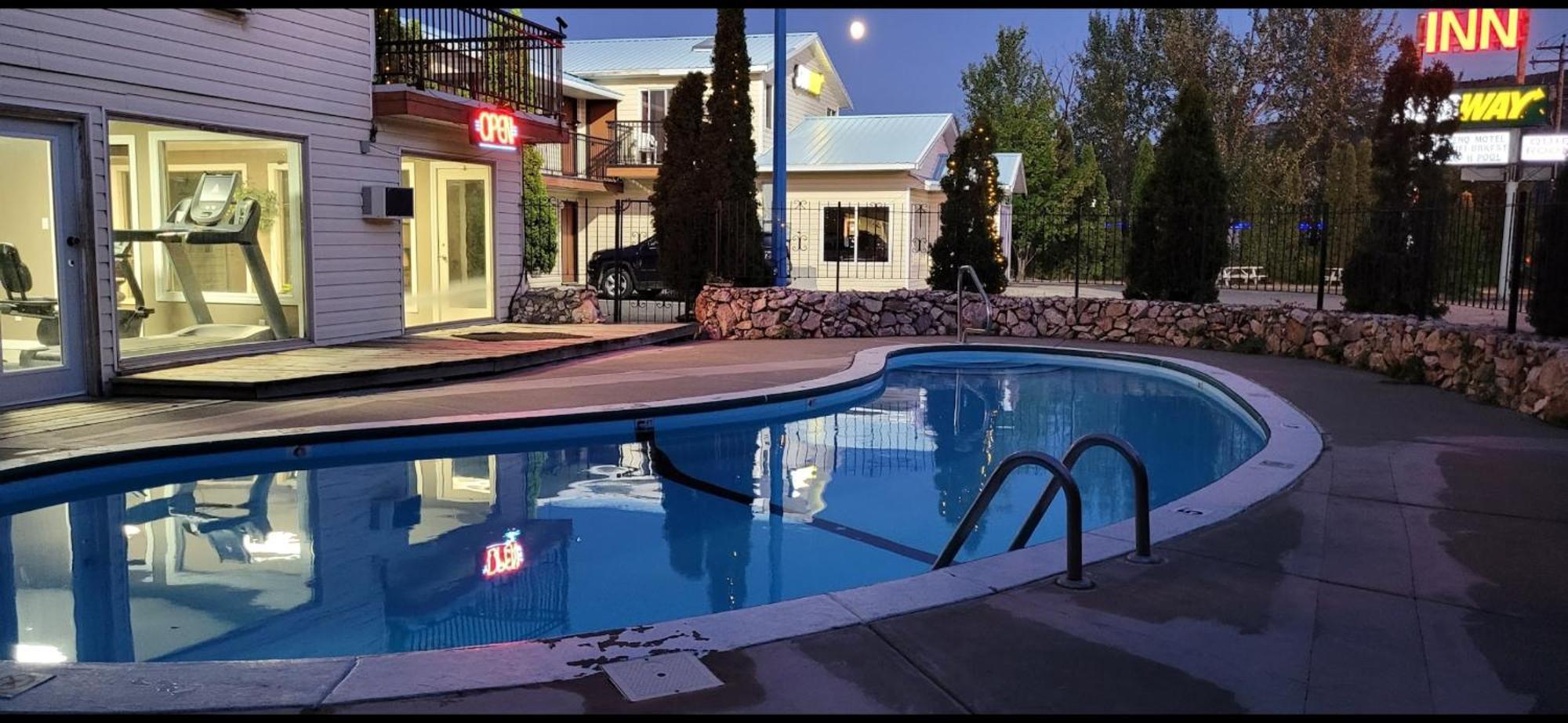 Cache Creek Inn ภายนอก รูปภาพ