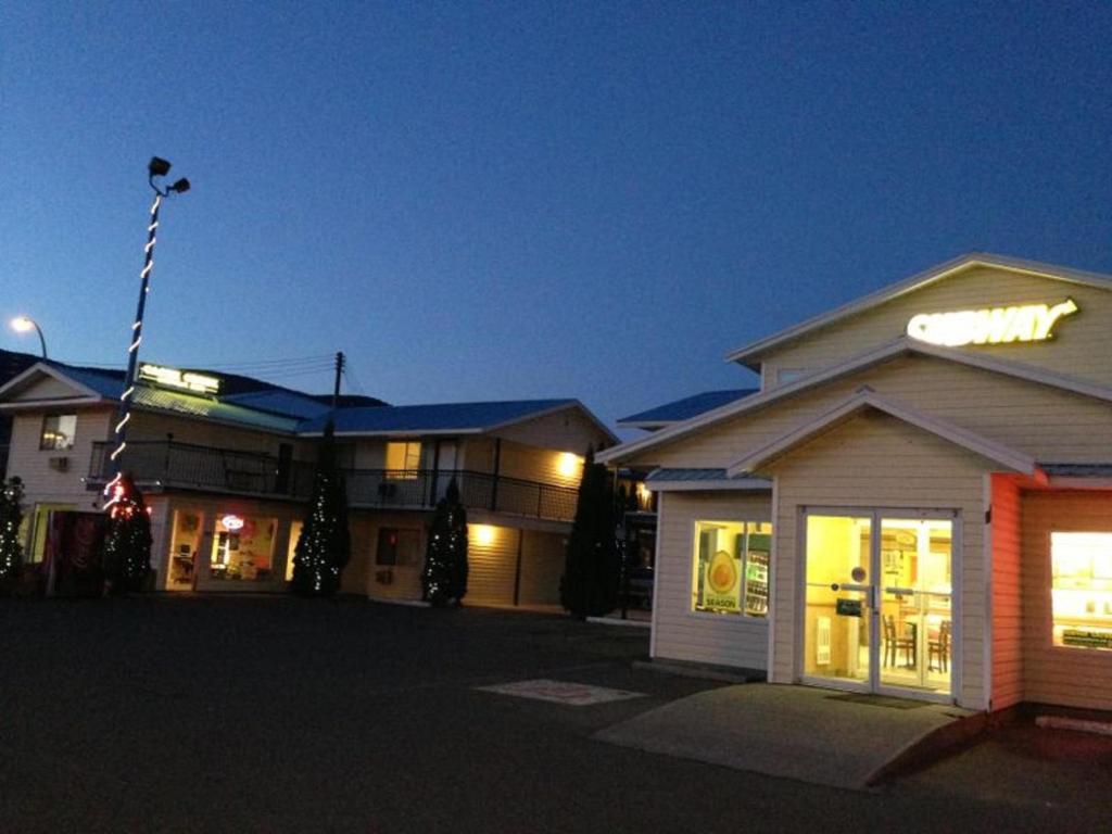 Cache Creek Inn ภายนอก รูปภาพ